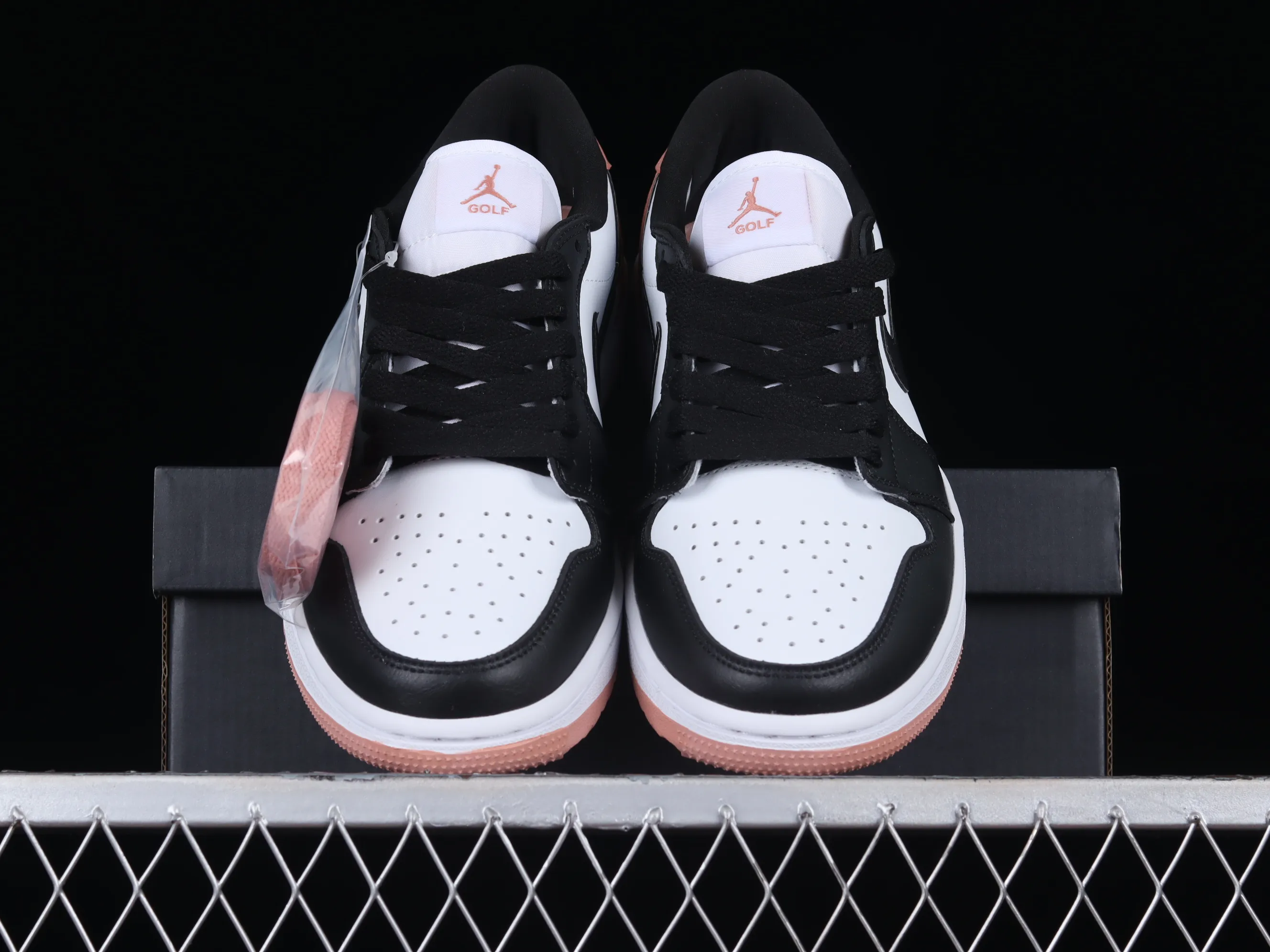 All categories Air Jordan Jordan series basketball shoes Air Jordan 1 Low Z version Air Jordan 1 Low Golf "Rust Pink" AJ1 Joe 1 new golf version black and white pink DD9315-106